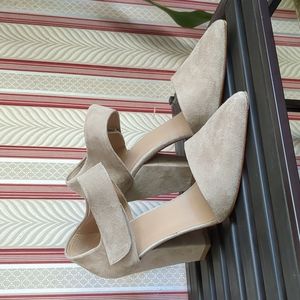 HOSS Intropia rectangle heel pumps